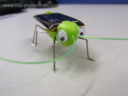 Solar Powered Insect Bug Grasshopper gadget funny 