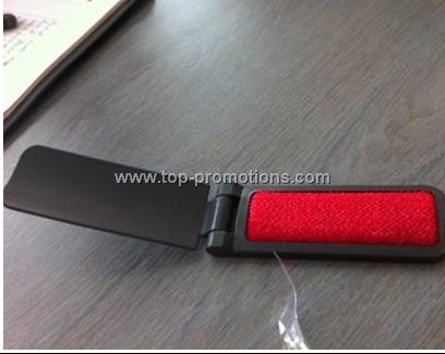 Clothes brush Clothes brush