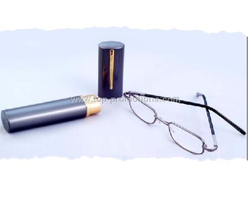 Reading glasses in metal carrying case with pocket