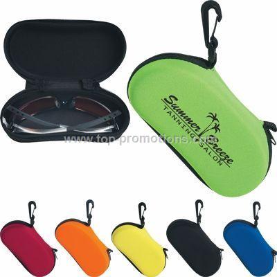 SUNGLASS CASE WITH CLIP