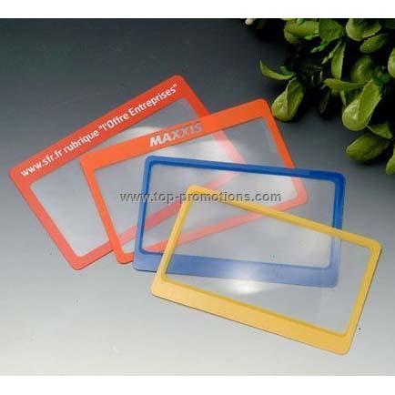 Credit card magnifiers