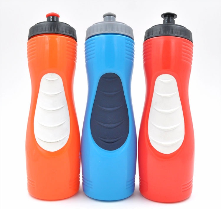 Cool squeeze sport bottle with safe grip