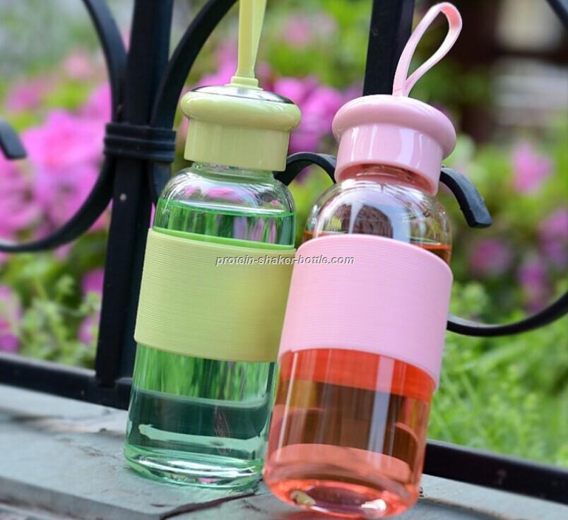 Promotional custom heat insulation glass water bottle with silicone sleeve