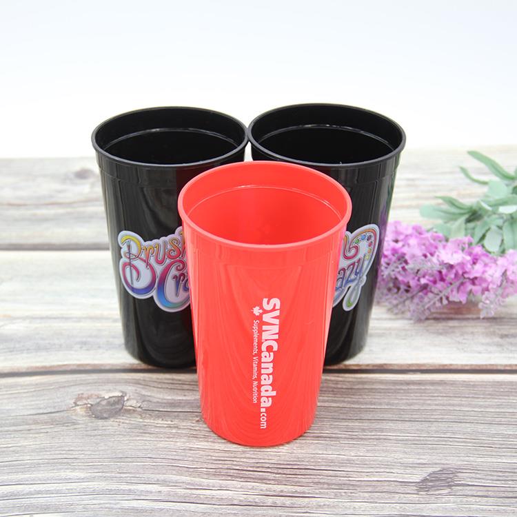 22oz smooth party stadium plastic cup with lid bpa free